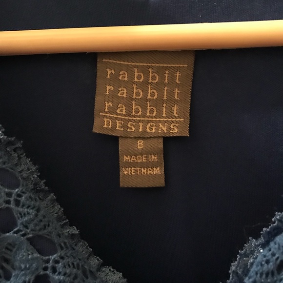 Blue rabbit rabbit rabbit textured lace dress. - Picture 3 of 4